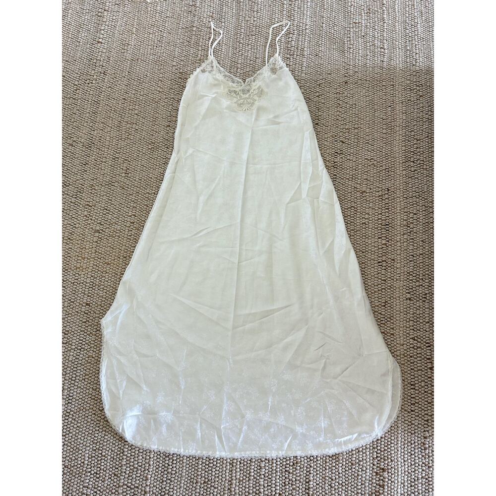 Vintage Carole Hochman Ivory Lace Nightgown, Floral Jacquard Slip (Size Small) - Picture 2 of 9